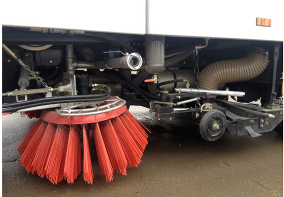 DONGFENG شاسی Dry Sanitation Road Sweeper Truck Eur V Emission